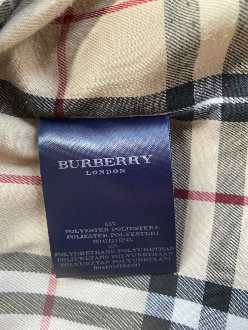 Burberry London Woman’s Classic Beige Trench Coat - Picture 4 of 8